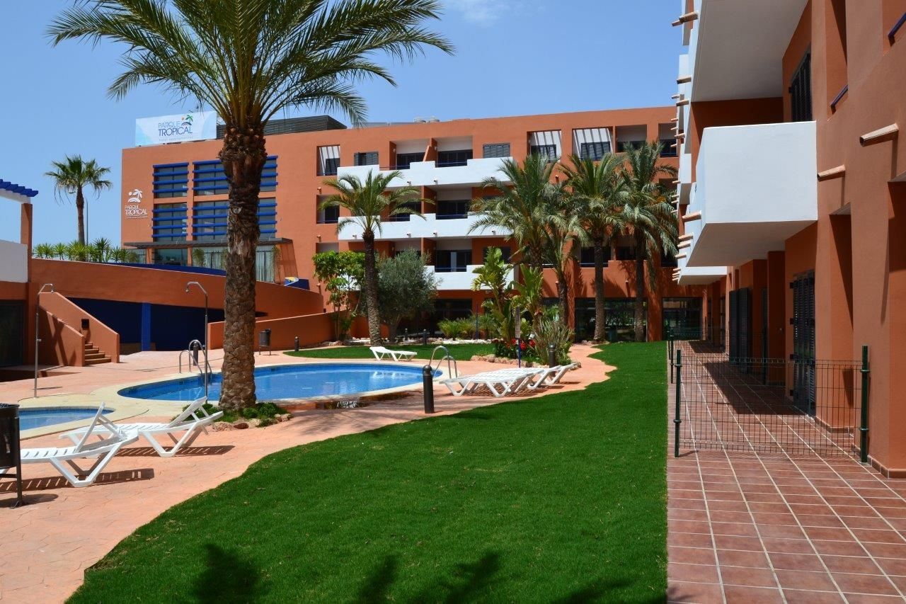 Apartamentos Turísticos Parque Tropical Vera Exterior foto