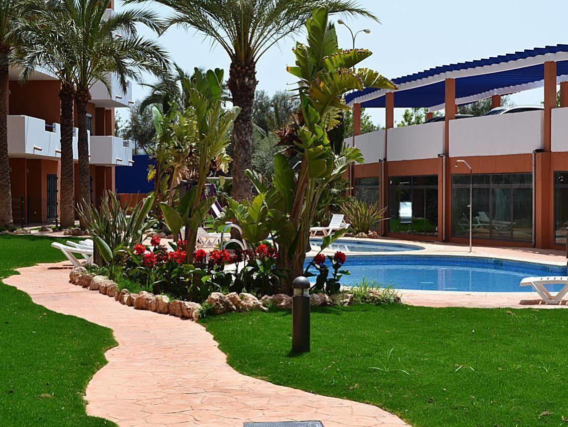 Apartamentos Turísticos Parque Tropical Vera Exterior foto